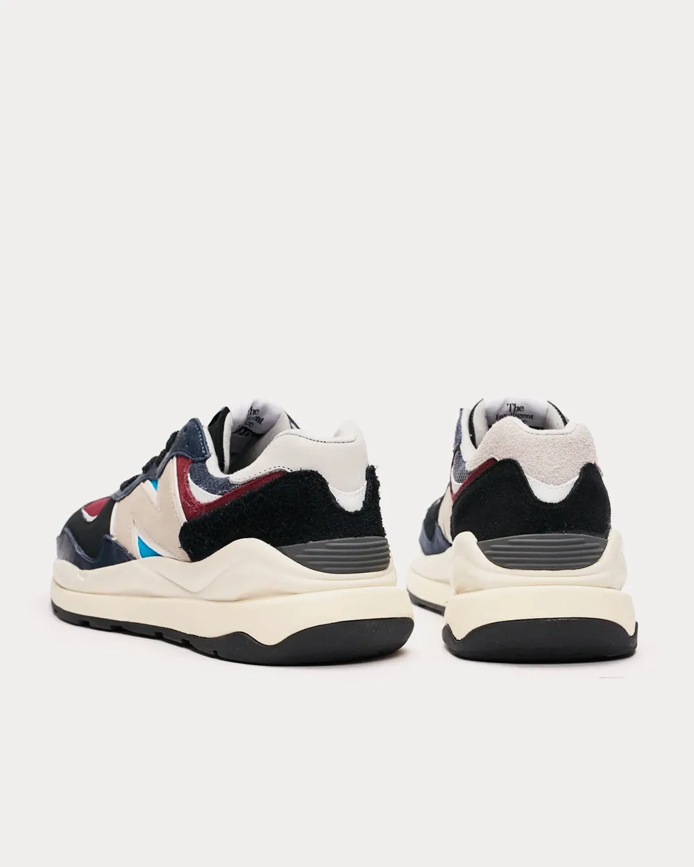 57/40 Nb Navy with NB burgundy Low Top Sneakers