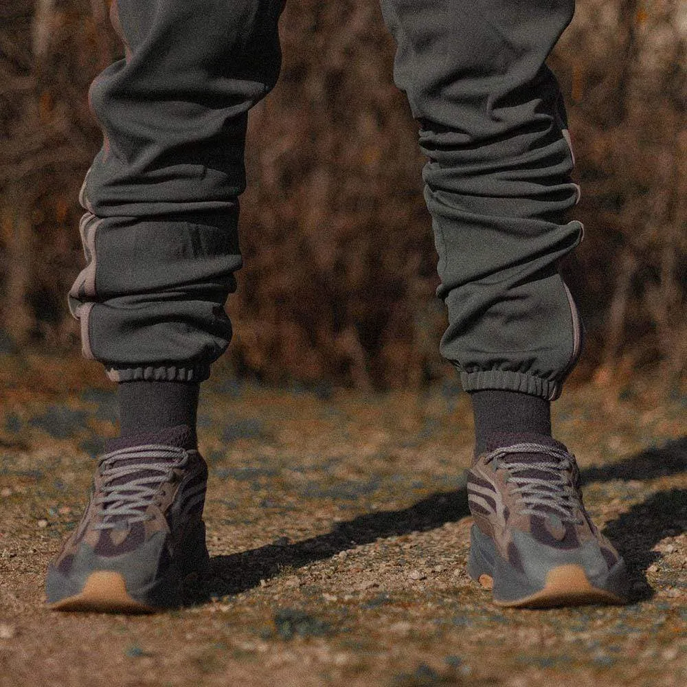 adidas Yeezy Boost 700 V2 Geode