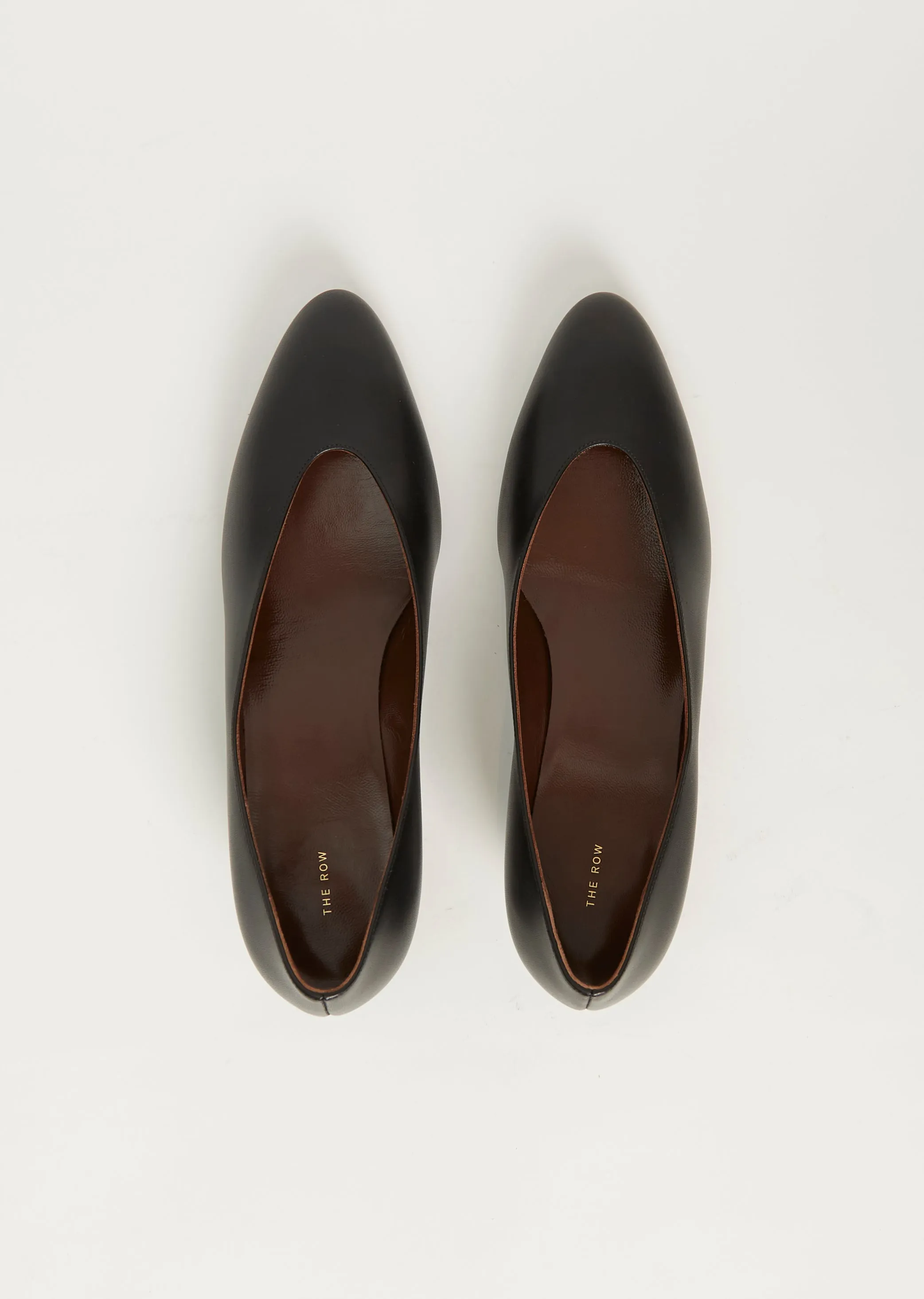 Almond Pump — Black