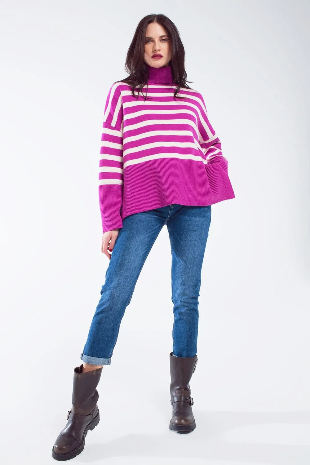 Basic Straigh Jeans With Side Pockets In Mid Wash
