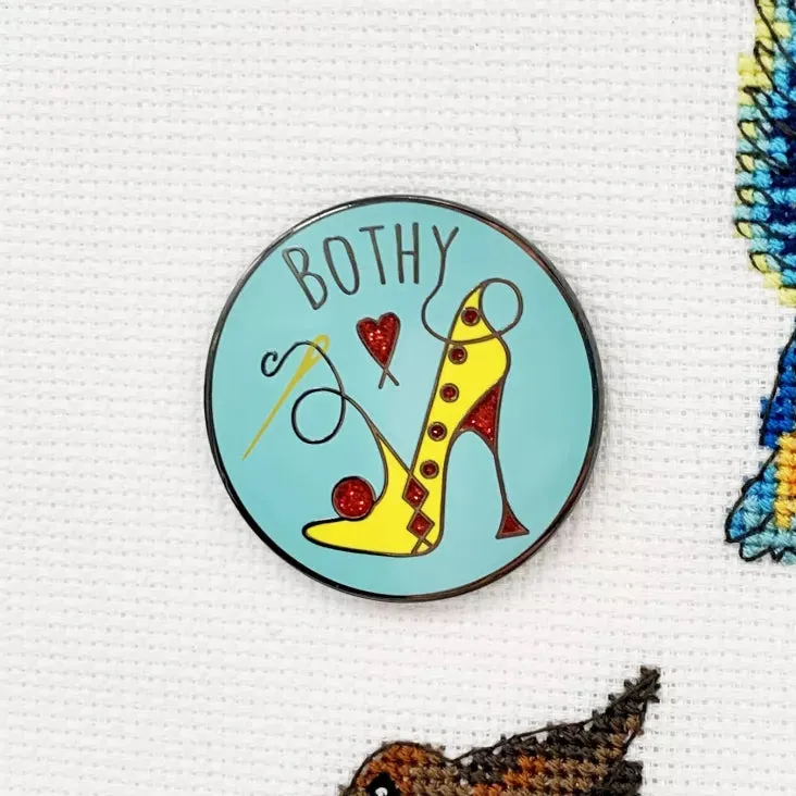 Bothy Threads Needle Minder - Sewing Shoe