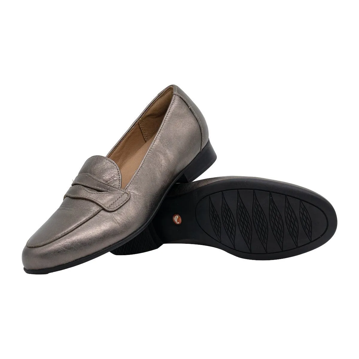 Clarks Unstructured By Blush Go Loafers Leather Silver Colour For Women