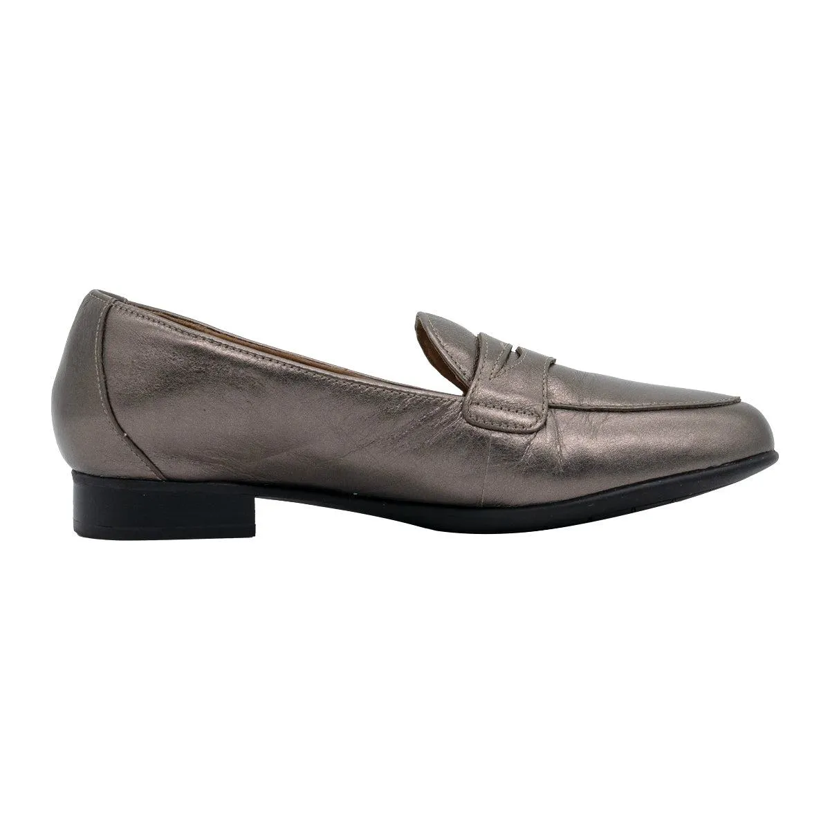 Clarks Unstructured By Blush Go Loafers Leather Silver Colour For Women