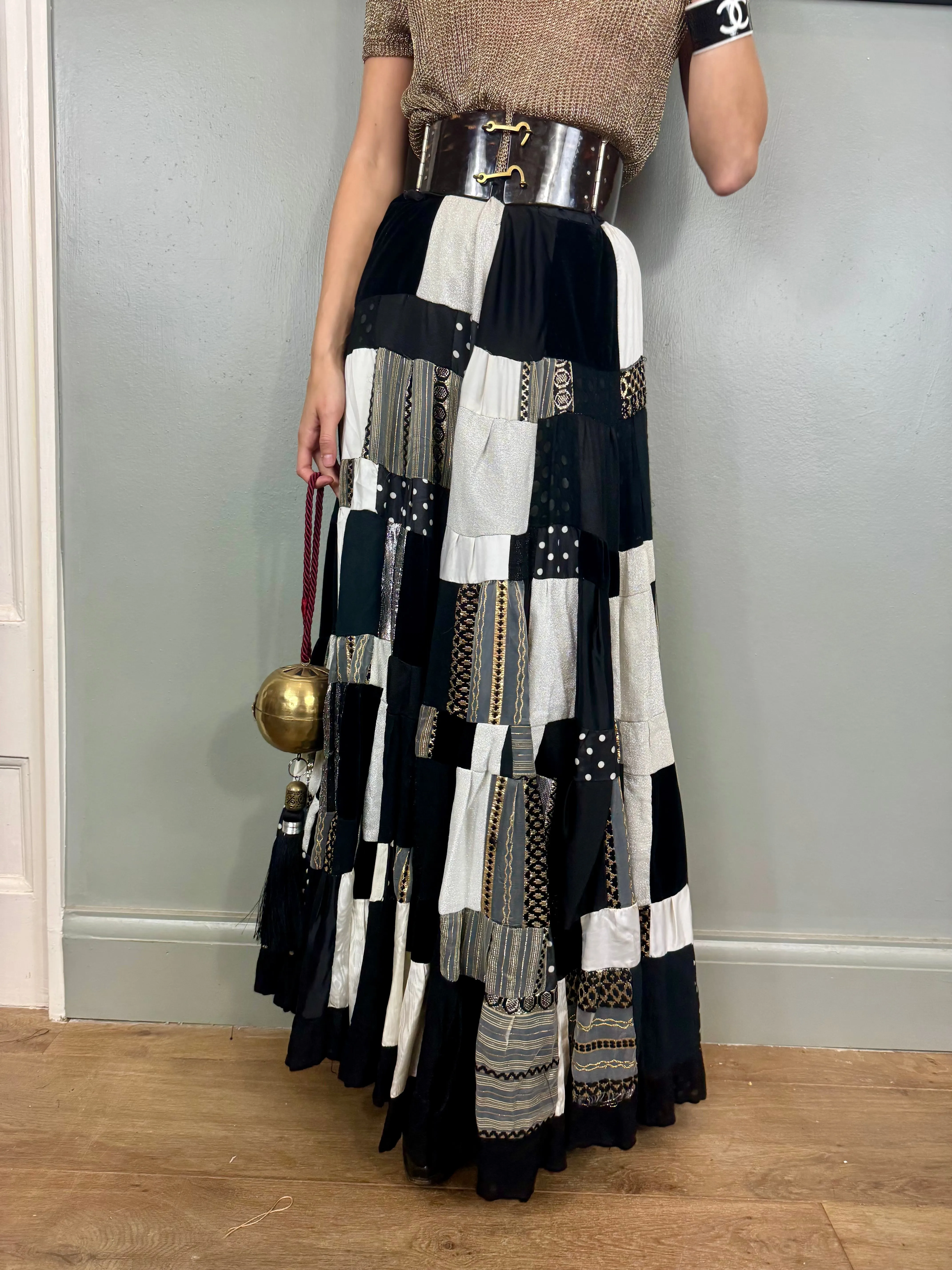 Dominique, 70s patchwork monochrome skirt