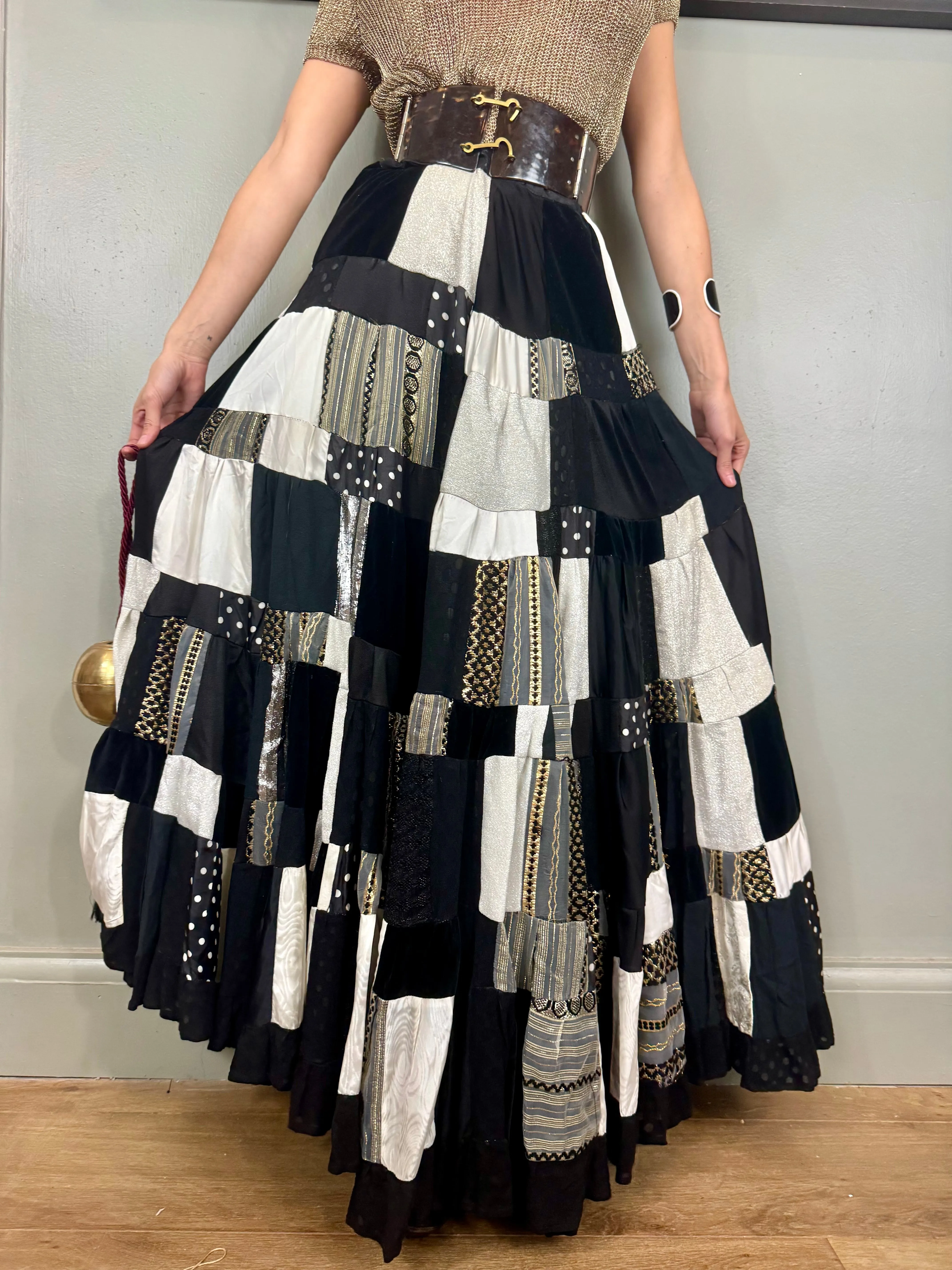 Dominique, 70s patchwork monochrome skirt