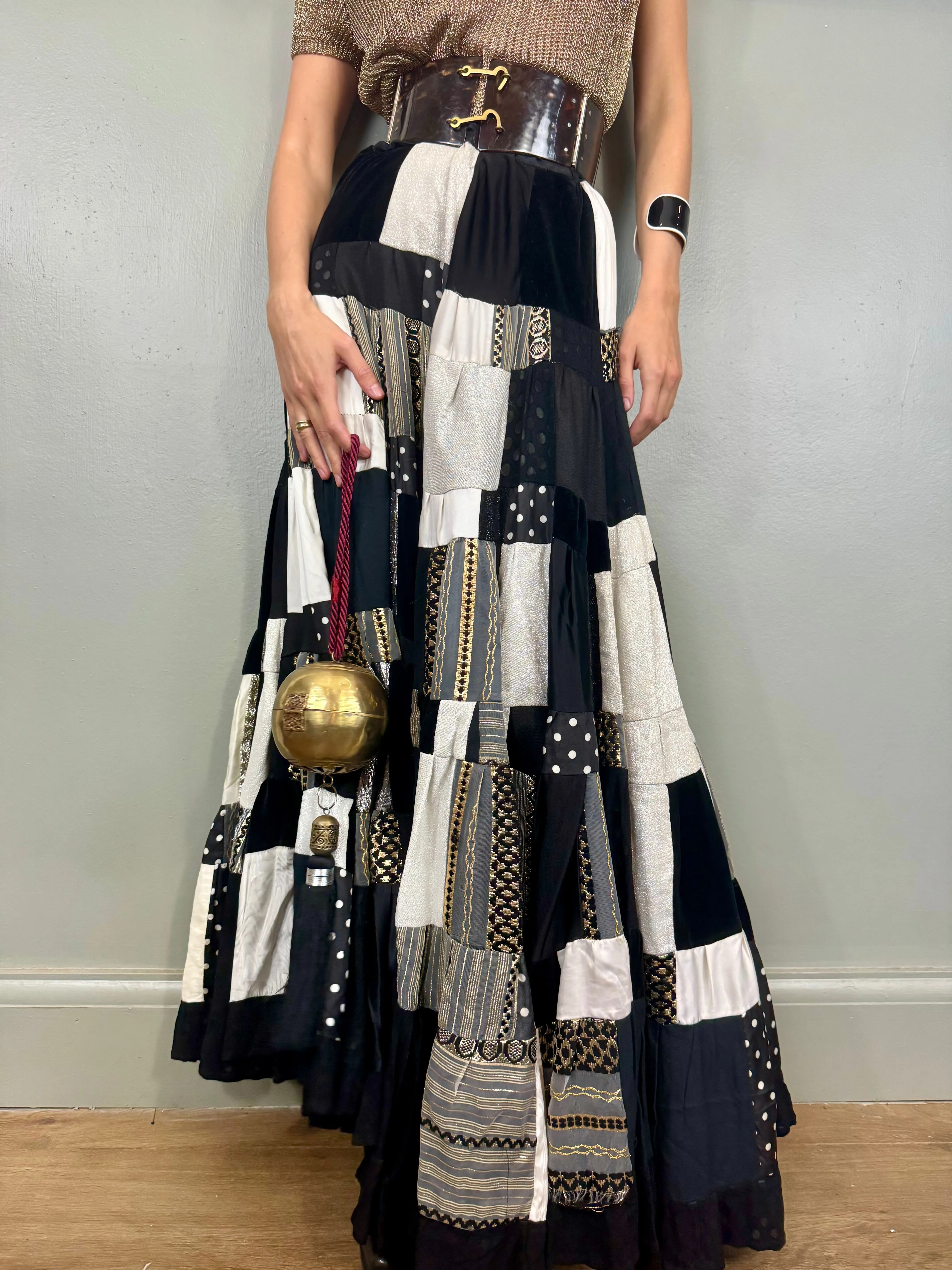 Dominique, 70s patchwork monochrome skirt