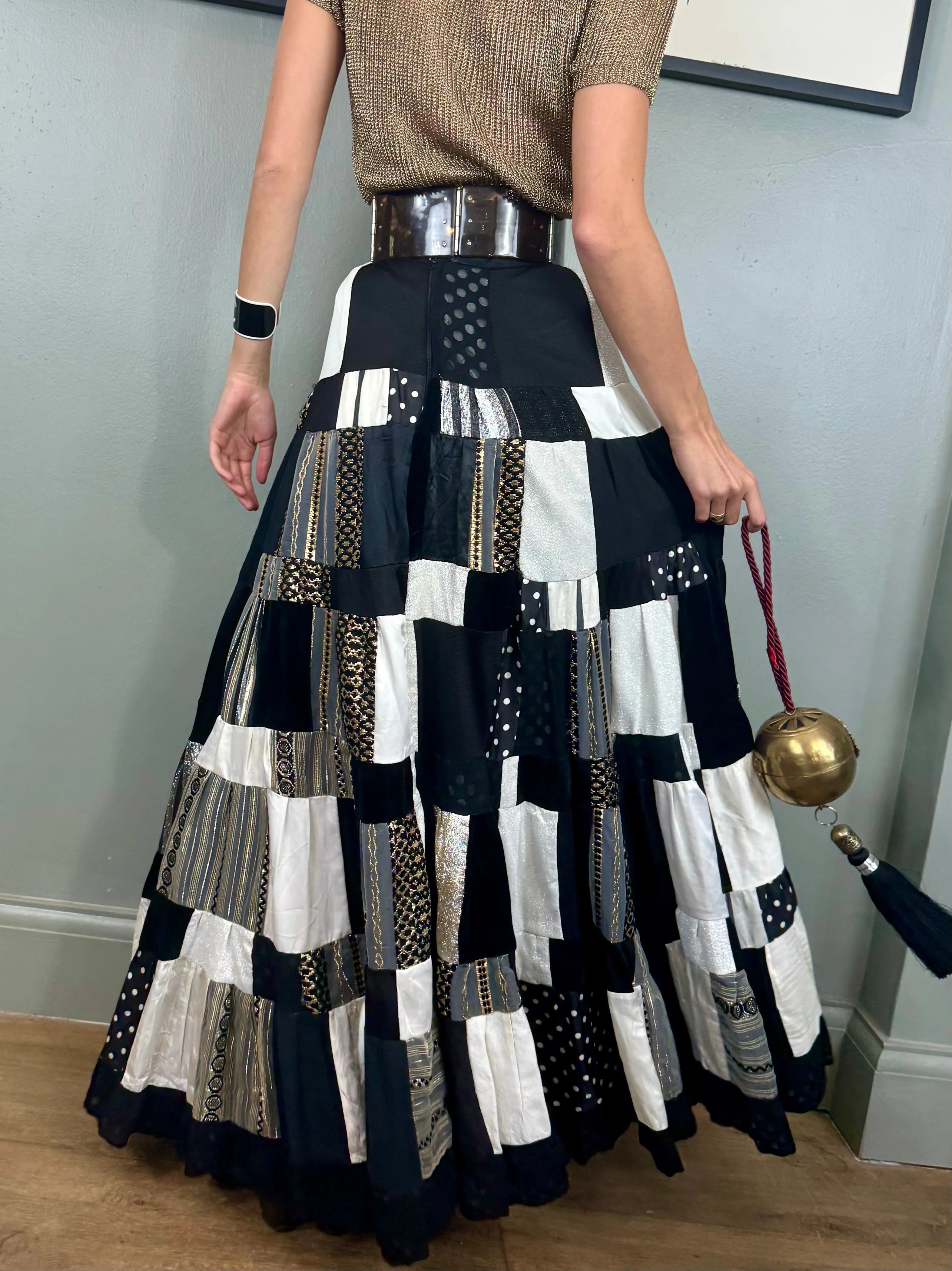 Dominique, 70s patchwork monochrome skirt