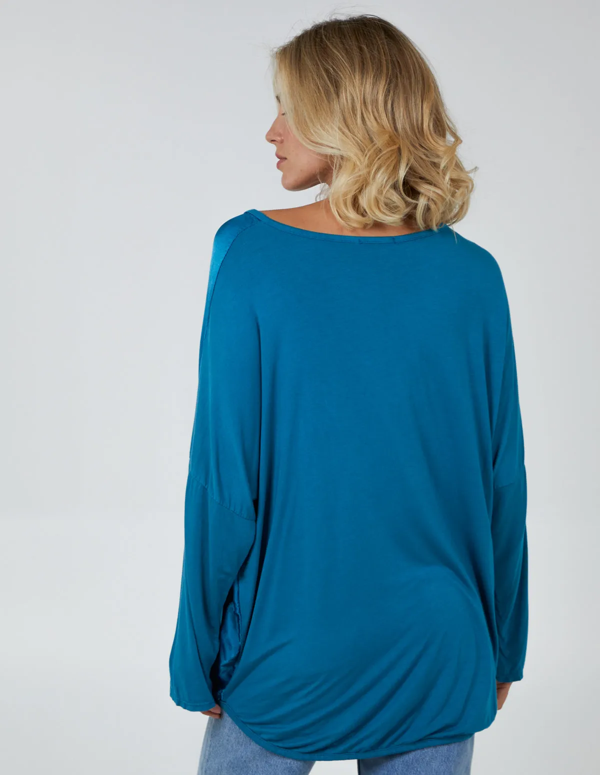 Long Sleeve Satin Feel Necklace Top