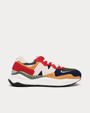 M5740 Pigment with Team Red Low Top Sneakers