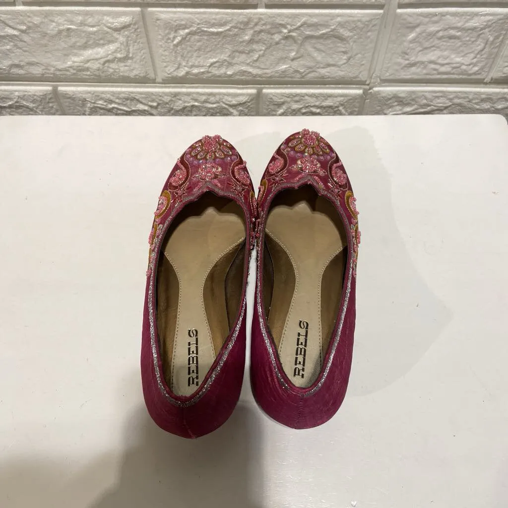 Vintage 90s Beaded Round Kitten Heels