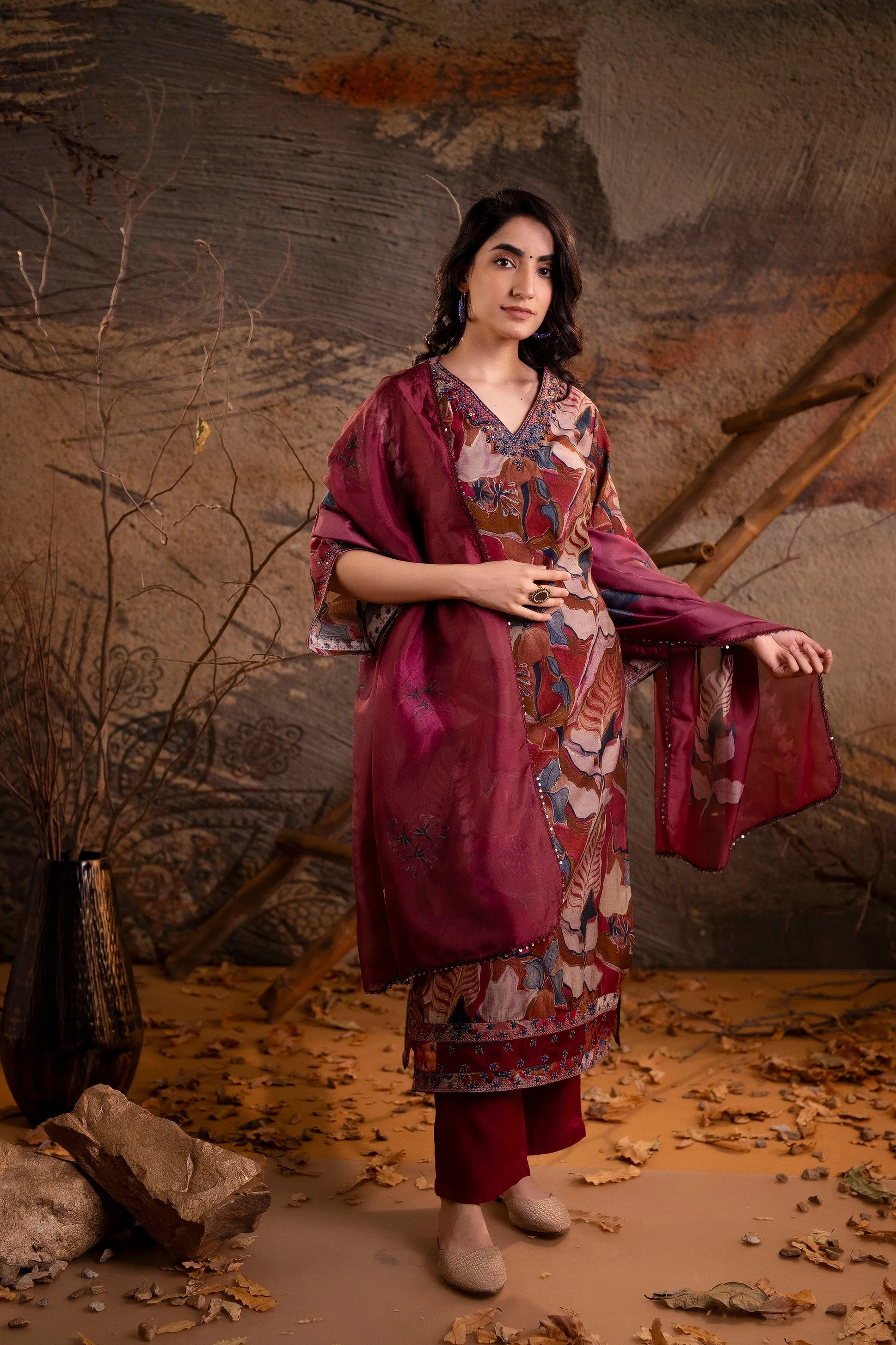 Women's Maroon Muslin Kurta Pant and Dupatta Set