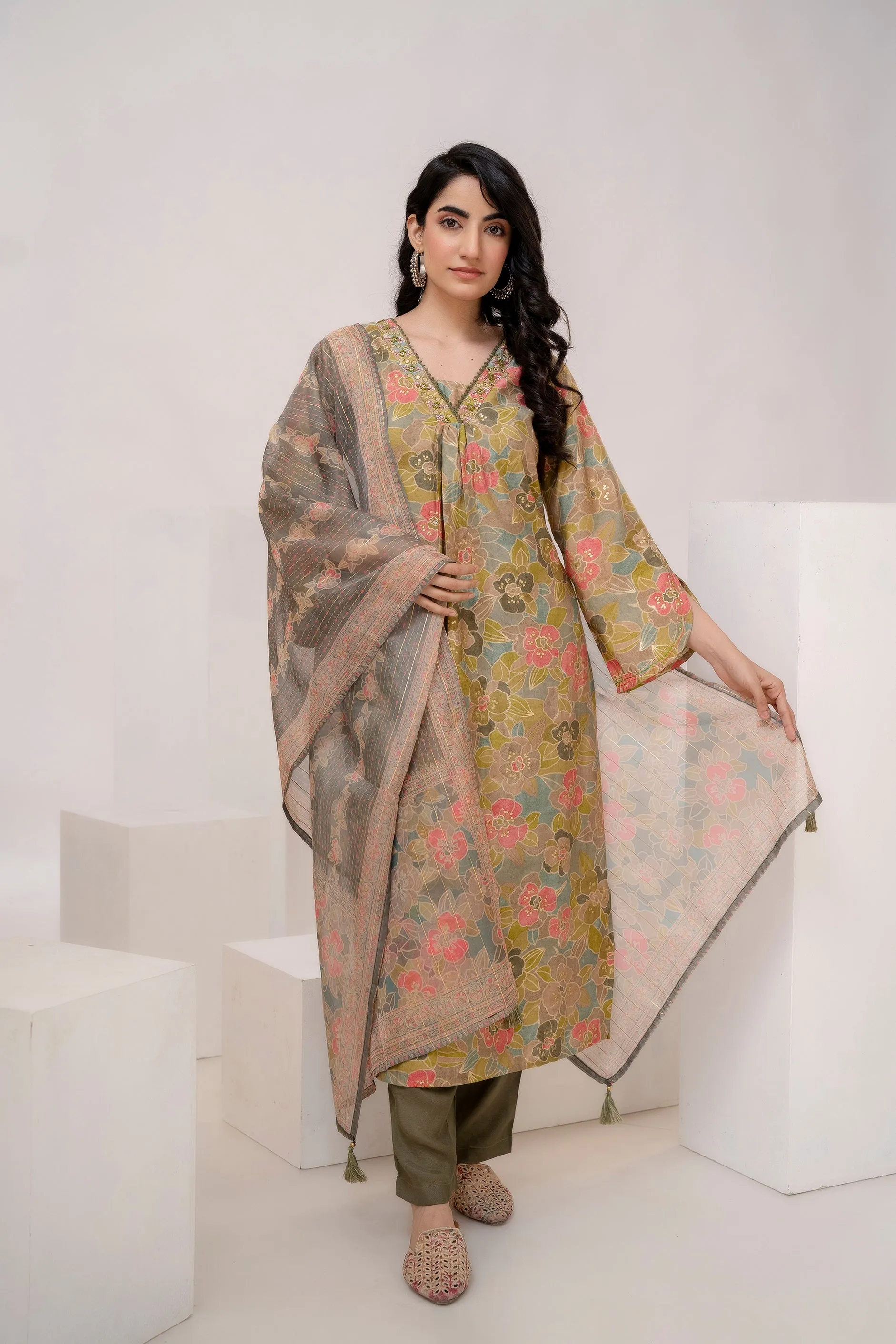 Women's Olive Green Muslin Kurta Pant and Dupatta Set